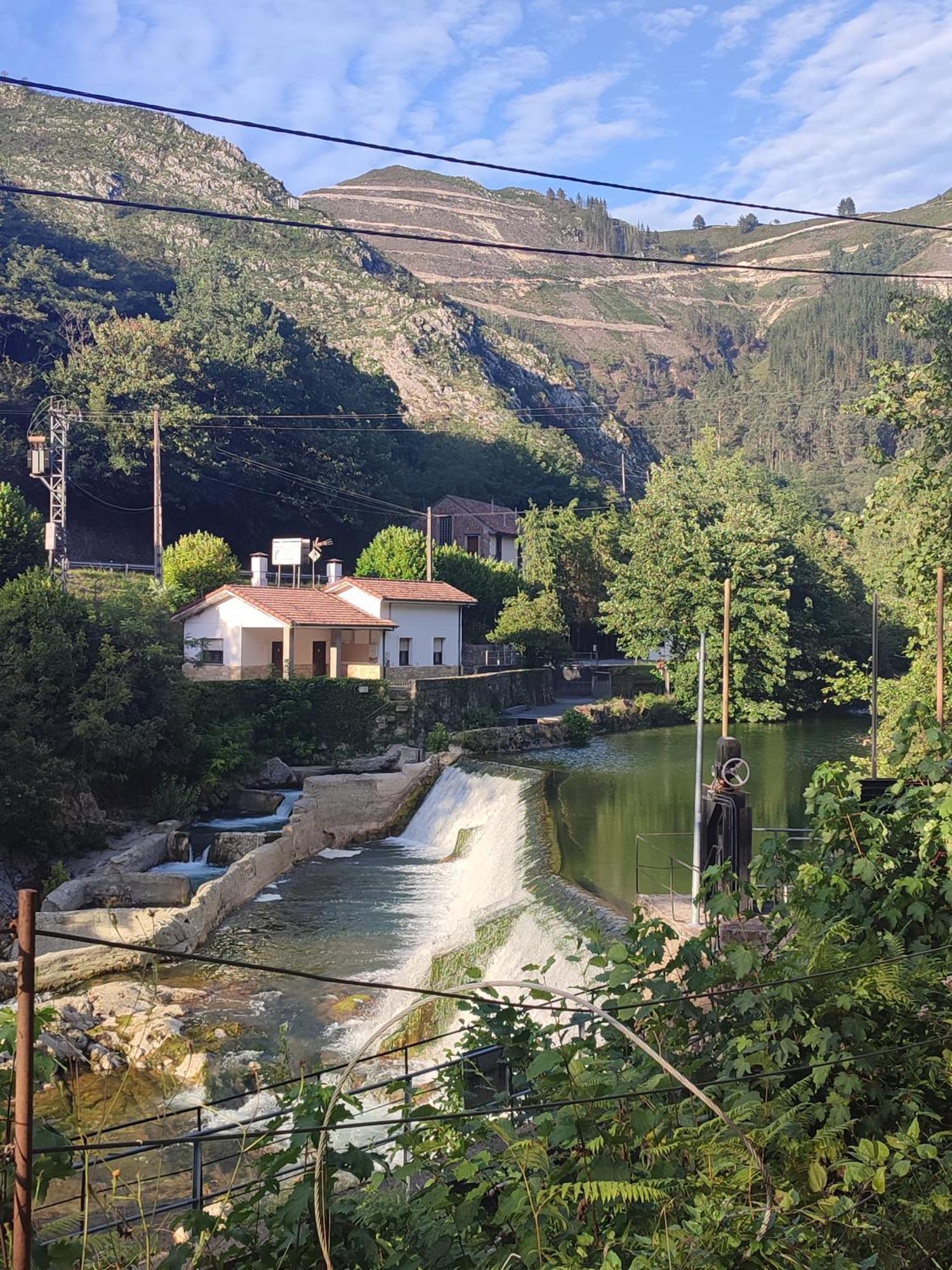 La Salmonera Cangas De Onis Cano Номер фото